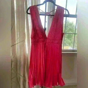 Womens pleated dress size Large